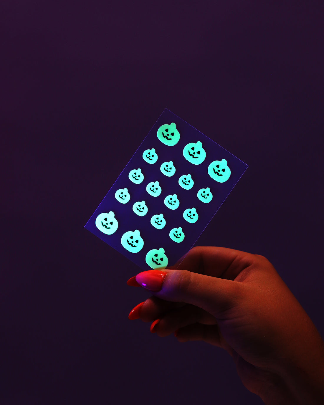 Glow in the Dark Pumpkin Hydro-610