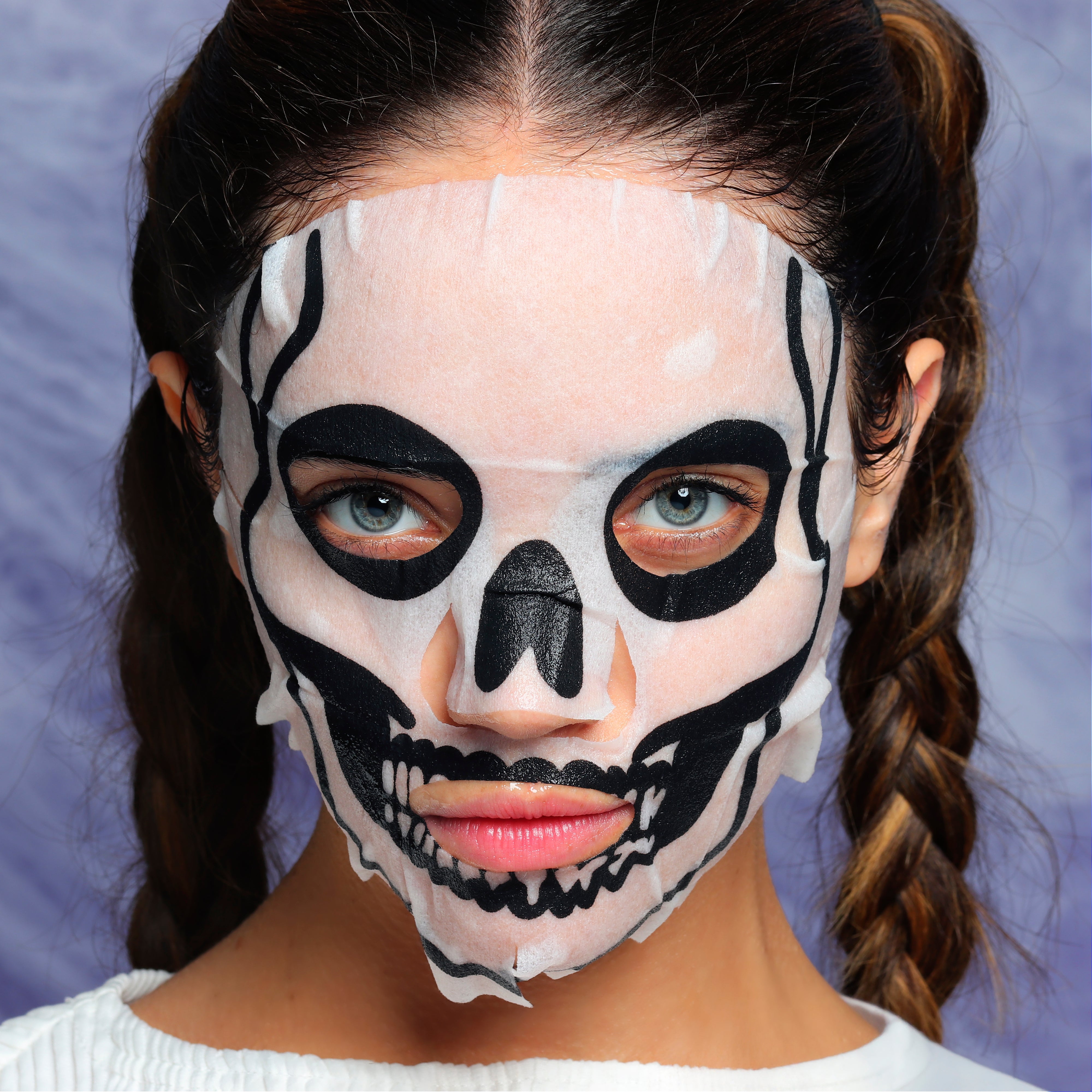 Sassy Skeleton Collagen Halloween Face Mask | Halloween Skincare